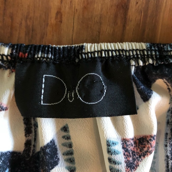 Duo Aztec Print Blouse with Peplum Style Waist - Picture 5 of 6